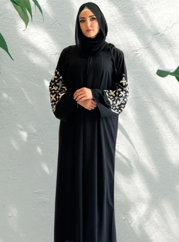 W107 Black Abaya