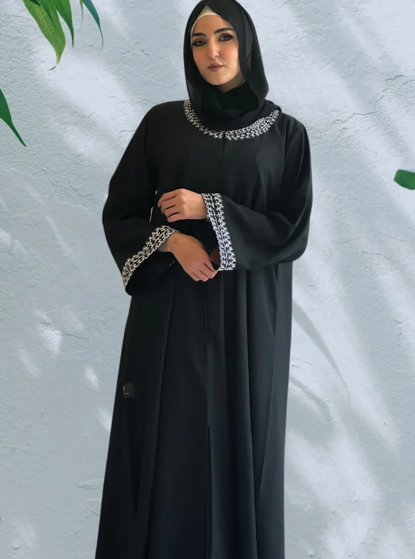 W113 Black Abaya